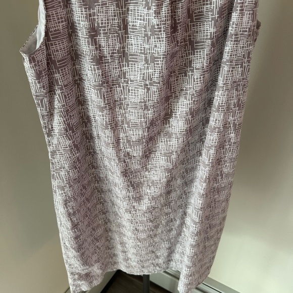 ALFRED SUNG Pure Gray Patterned Top - Picture 5 of 7